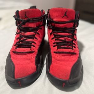 JORDAN 12 - REVERSE FLU GAME (BEATERS)